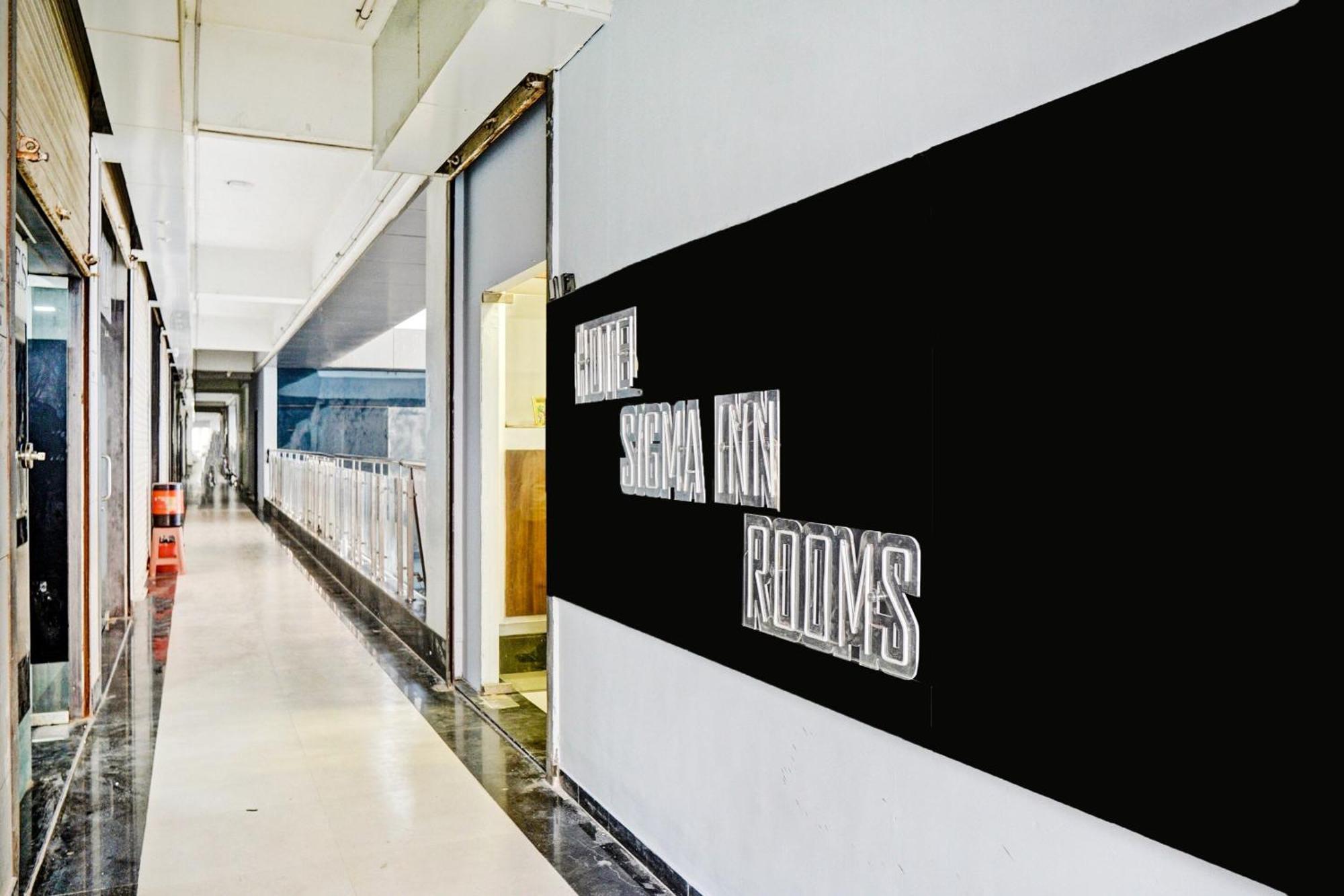 Collection O Sigma Inn Surat Exterior photo